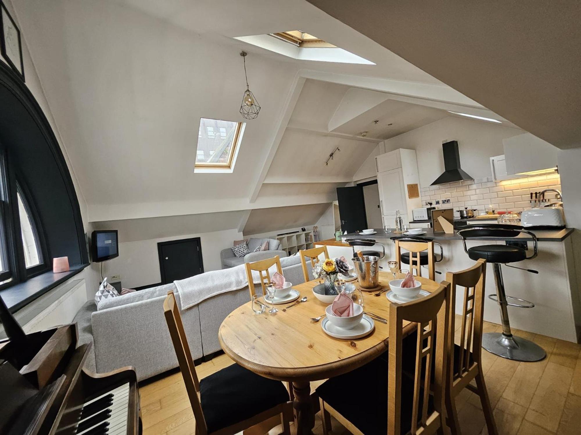 2 Bedroom City Centre Penthouse Loft Apartment Liverpool Exteriör bild