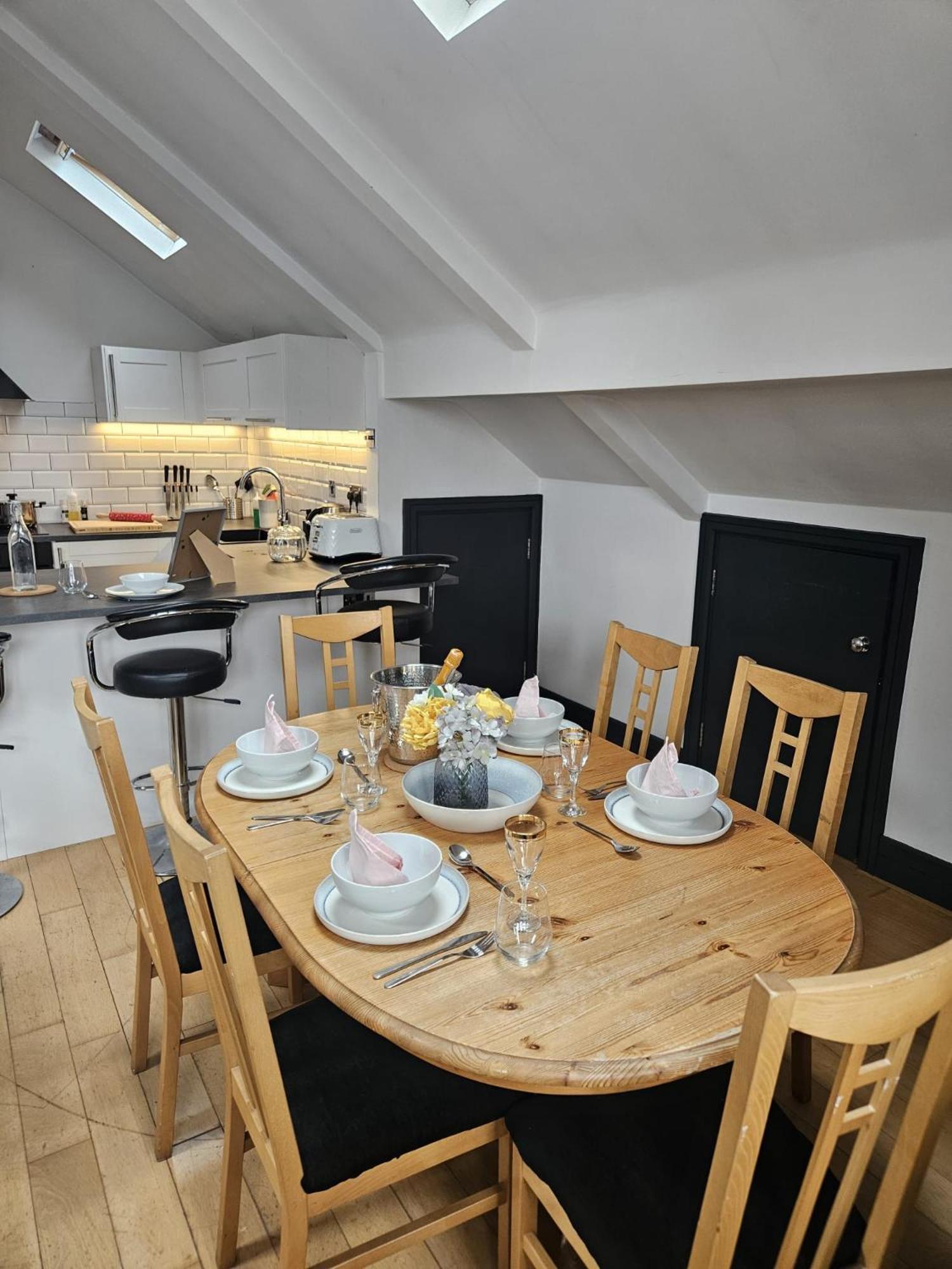 2 Bedroom City Centre Penthouse Loft Apartment Liverpool Exteriör bild